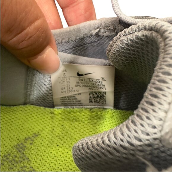 Nike Flex RN Women Running Shoes Size 8 Lightweight Mesh Lace-Up Gray & White - Picture 11 of 16